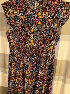 Black Floral Ruffle-Sleeve Dress - Multicolor Print